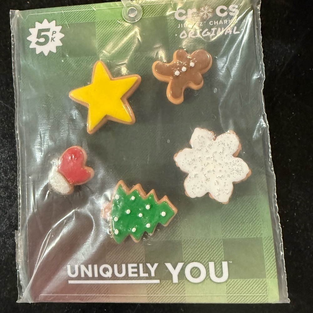 CROCS Jibbitz Holiday Charm Set - Yellow, Red, Green, White